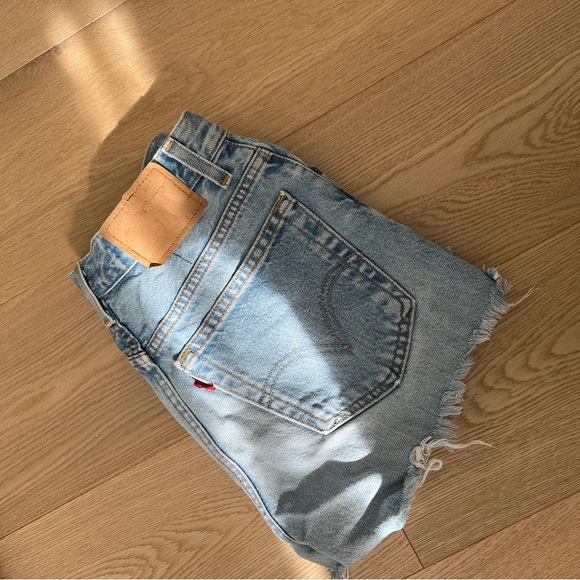 Vintage Levi cutoff shorts - Picture 1 of 3